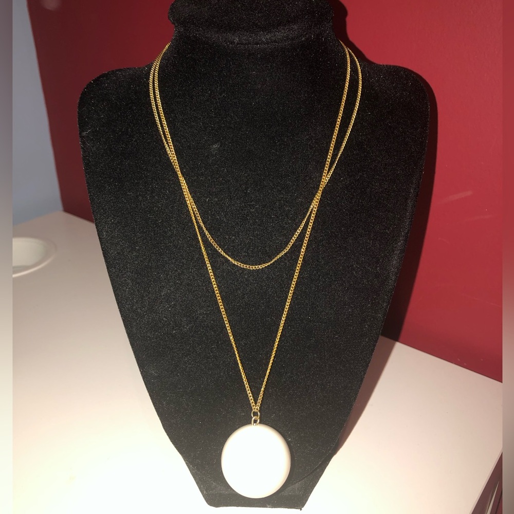 3/$20 Large Bead Pendant on gold tone Necklace